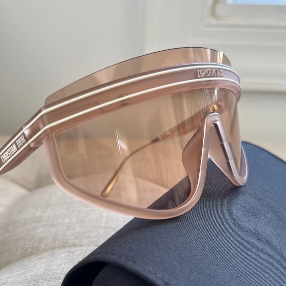 DiorClub M2U Sunglasses Pink - Picture 2 of 9